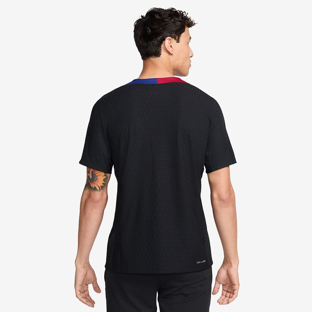 Camisa Treino Nike FC Barcelona 2024/25-Veste a Paixão