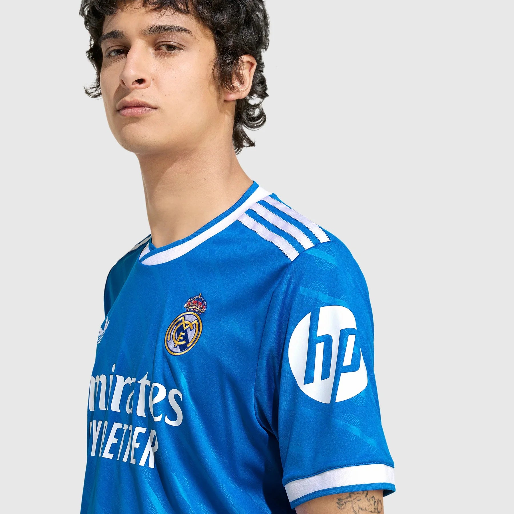 Camisa Adidas Real Madrid 2025/26 III Torcedor-Veste a Paixão